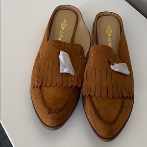 Women’s moccasins flats